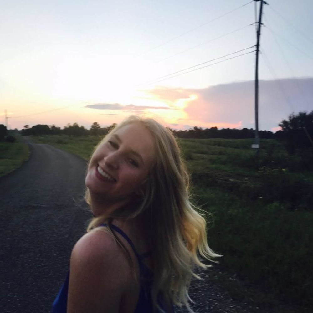 Meet your Posher, Carleigh